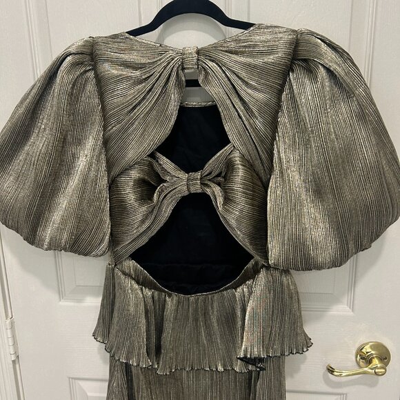 Loeffler Randall Dorit Puff Sleeve Pleated Bow Back Dress Metallic Gold 4 NWT - Picture 6 of 6